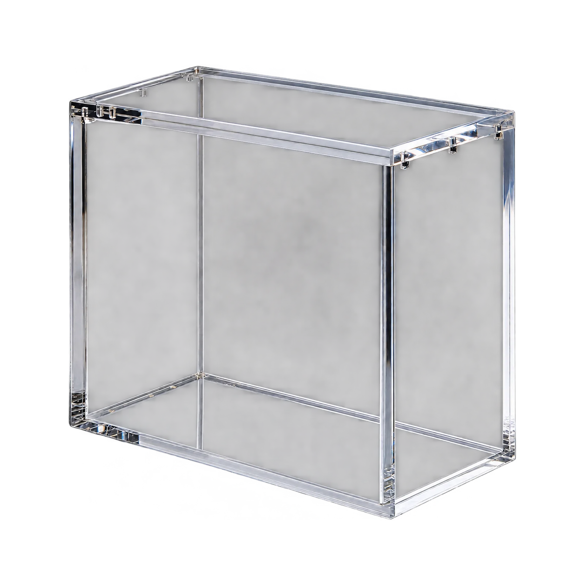 Elite Trainer Box Acrylic Protective Case - lege acryl case, schuin vooraanzicht. Gegenereerde productvisualisatie.