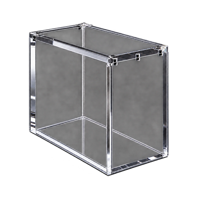 Booster Box Acrylic Protective Case - zijaanzicht van de lege acryl case. Gegenereerde productvisualisatie.
